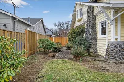 325 E Arlington St, Gladstone, OR 97027 - Photo 41