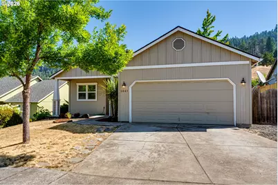 1847 S 61st St, Springfield, OR 97478 - Photo 1