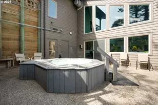 353 N Breaker Point Dr, Cannon Beach, OR 97110 - Photo 21