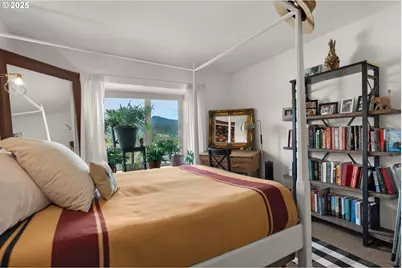 353 N Breaker Point Dr, Cannon Beach, OR 97110 - Photo 9