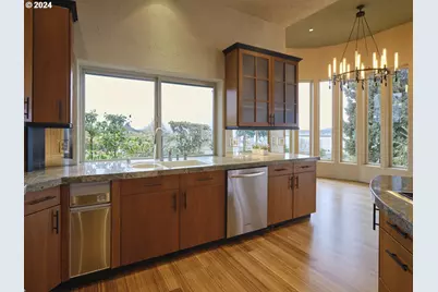 6019 SE Riverside Dr, Vancouver, WA 98661 - Photo 15