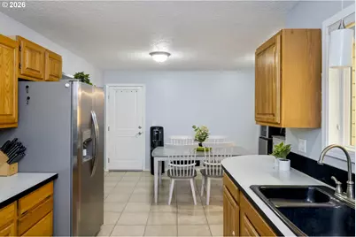 7904 SE 104th Ave, Portland, OR 97266 - Photo 13