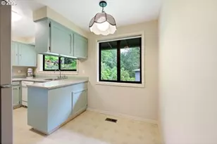 497 NE Scott Ave, Gresham, OR 97030 - Photo 9