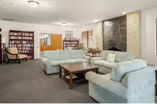 11602 SW Royal Villa Dr, Tigard, OR 97224 - Photo 15