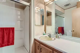 11602 SW Royal Villa Dr, Tigard, OR 97224 - Photo 11