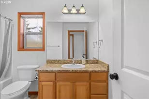 371 SW Kalmia Ave, Warrenton, OR 97146 - Photo 17