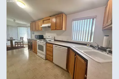 843 Stearns Ln, Oakland, OR 97462 - Photo 17