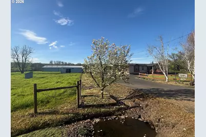 843 Stearns Ln, Oakland, OR 97462 - Photo 7