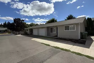 504 E 9th 14 St, Newberg, OR 97132 - Photo 3