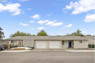 504 E 9th 14 St, Newberg, OR 97132 - Photo 3