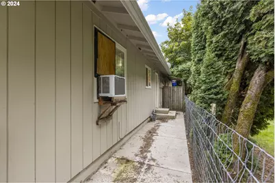 504 E 9th 14 St, Newberg, OR 97132 - Photo 17