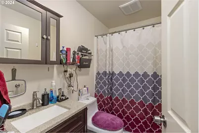 504 E 9th 14 St, Newberg, OR 97132 - Photo 17