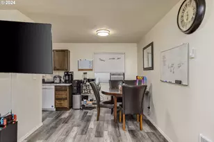 504 E 9th 14 St, Newberg, OR 97132 - Photo 9