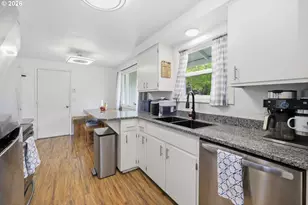 5225 Coetivy Ave, Eugene, OR 97402 - Photo 3
