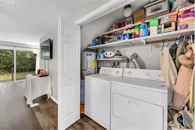 4117 NE 8th St, Gresham, OR 97030 - Photo 9