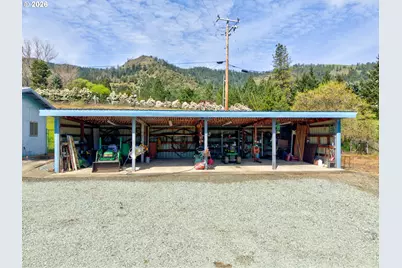 128 Market Ln, Myrtle Creek, OR 97457 - Photo 23