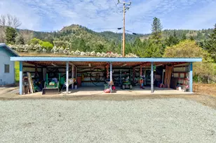 128 Market Ln, Myrtle Creek, OR 97457 - Photo 23