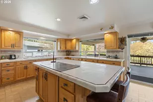 128 Market Ln, Myrtle Creek, OR 97457 - Photo 9