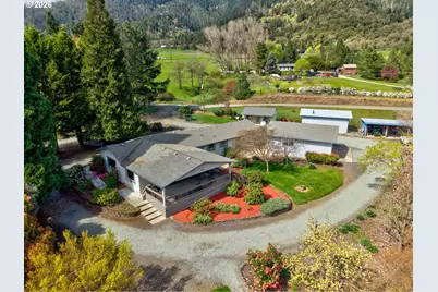 128 Market Ln, Myrtle Creek, OR 97457 - Photo 1