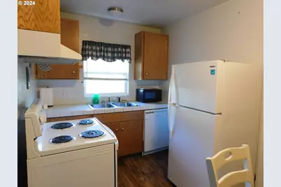 787 N Central Blvd, Coquille, OR 97423 - Photo 25