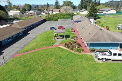 787 N Central Blvd, Coquille, OR 97423 - Photo 3