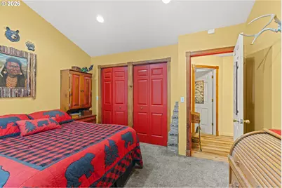 692 18th Ave, Coos Bay, OR 97420 - Photo 31
