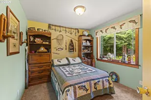 692 18th Ave, Coos Bay, OR 97420 - Photo 29