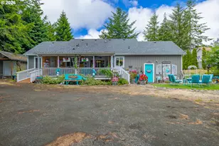 692 18th Ave, Coos Bay, OR 97420 - Photo 13