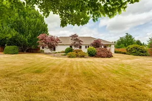 2390 NW Quail Ct, McMinnville, OR 97128 - Photo 45