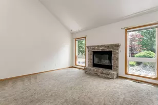 2390 NW Quail Ct, McMinnville, OR 97128 - Photo 5