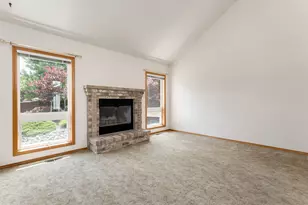 2390 NW Quail Ct, McMinnville, OR 97128 - Photo 7