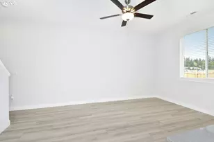 1328 NE 8th Ave, Battle Ground, WA 98604 - Photo 3