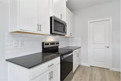 1328 NE 8th Ave, Battle Ground, WA 98604 - Photo 7