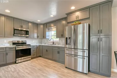 256 NW Jewell Ct, Irrigon, OR 97844 - Photo 13