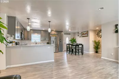 256 NW Jewell Ct, Irrigon, OR 97844 - Photo 5