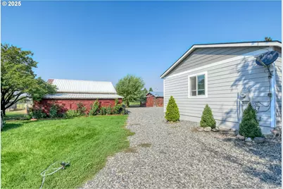 256 NW Jewell Ct, Irrigon, OR 97844 - Photo 43