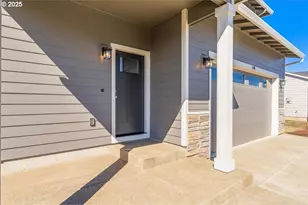 410 S Elm St, Yamhill, OR 97148 - Photo 5