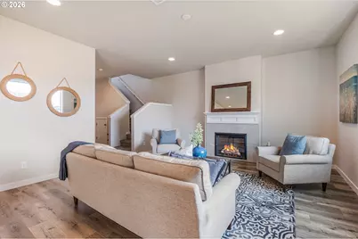 410 S Elm St, Yamhill, OR 97148 - Photo 11