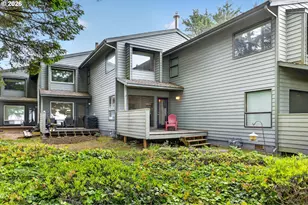 3250 NW Oceanview Dr, Newport, OR 97365 - Photo 1