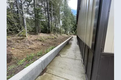 5129 N Loftus Rd, Florence, OR 97439 - Photo 25