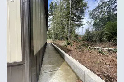 5129 N Loftus Rd, Florence, OR 97439 - Photo 23