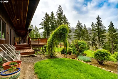 49985 McKenzie Hwy, Vida, OR 97488 - Photo 5