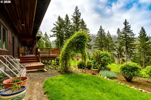 49985 McKenzie Hwy, Vida, OR 97488 - Photo 5