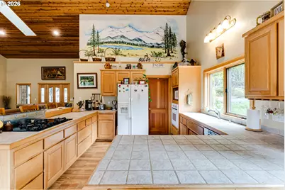 49985 McKenzie Hwy, Vida, OR 97488 - Photo 15