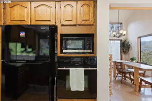 755 Plin St, Myrtle Creek, OR 97457 - Photo 25