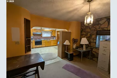 453 NE Yamhill St, Willamina, OR 97396 - Photo 13