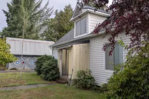 453 NE Yamhill St, Willamina, OR 97396 - Photo 37