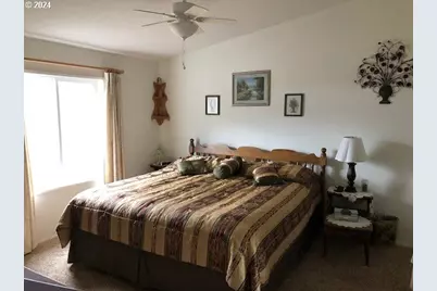 5956 Buckhorn Rd, Roseburg, OR 97470 - Photo 13