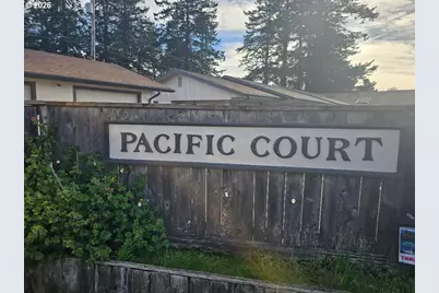 542 Pacific Ave, Brookings, OR 97415 - Photo 25