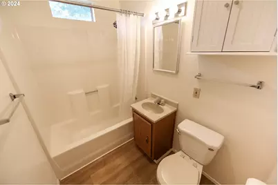 542 Pacific Ave, Brookings, OR 97415 - Photo 9